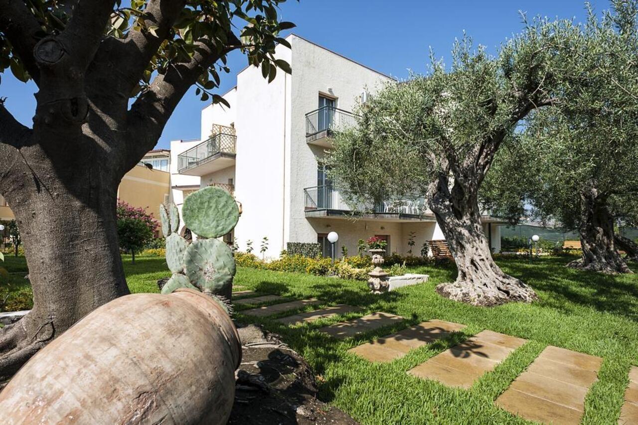 Villa Collina Giardini Naxos Ngoại thất bức ảnh