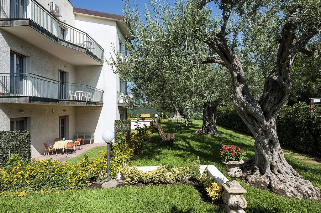 Villa Collina Giardini Naxos Ngoại thất bức ảnh