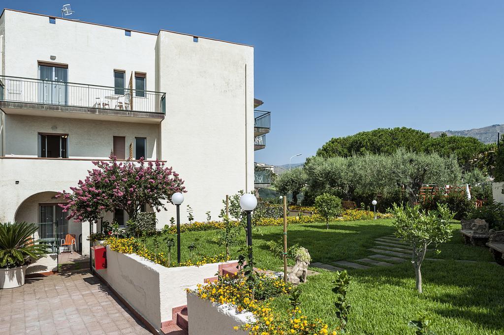 Villa Collina Giardini Naxos Ngoại thất bức ảnh
