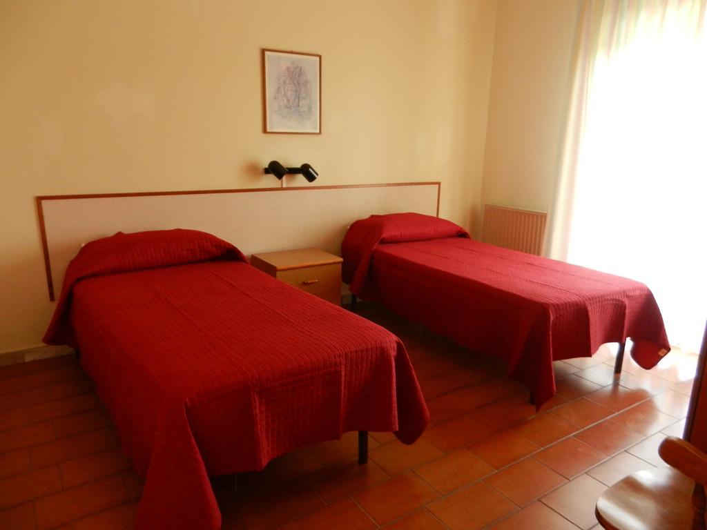 Villa Collina Giardini Naxos Phòng bức ảnh