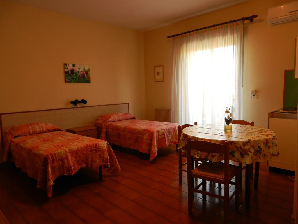 Villa Collina Giardini Naxos Phòng bức ảnh